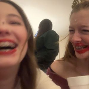 Meet your Posher, Barrett